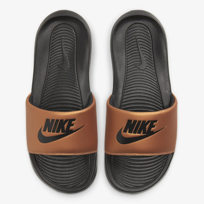 Jual Sandal Sneakers Wanita Nike Wmns Victori One Slide Black Copper Original Cn9677-003 - hoops.ncrsport.com